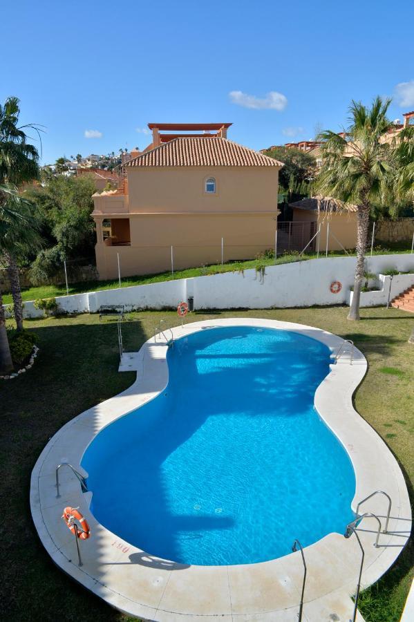 Urbanizacion Galera Sun Apartment Естепона Екстериор снимка